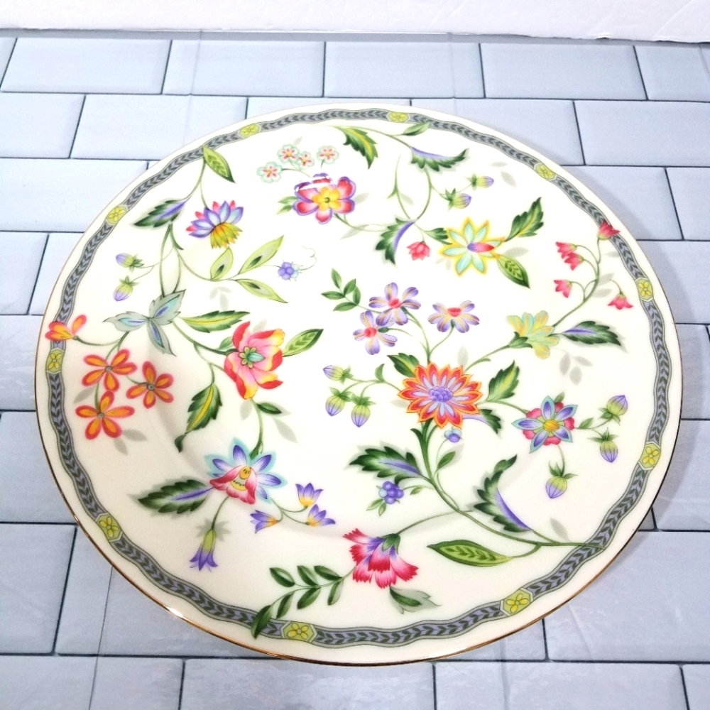 Andrea by Sadek Buckingham Cake Plate 11 Inch - Picture 1 of 6